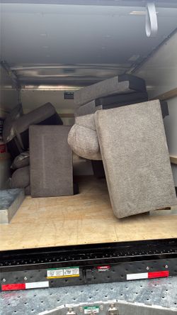 Love seat & sofa (Will drop off)