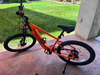 Electric Bike E Bike Velotric Summit One, 2026, Large Frame With Charger Like New, Bright Orange