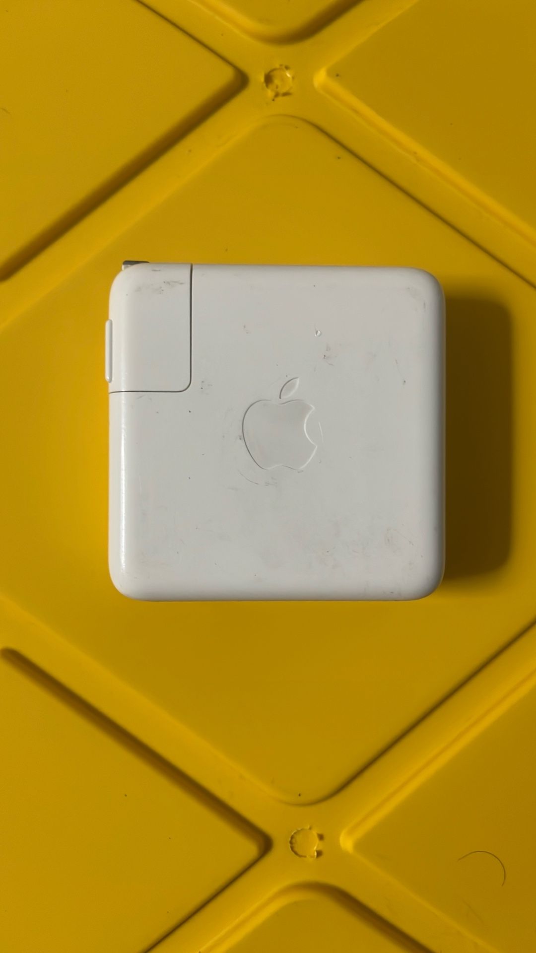 Apple 61 Watt USB-C Power Adapter