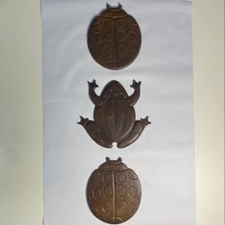 3 Vintage Cast Iron Frog and 2 Ladybug steppingstones / decorative plaque
