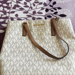 Michael Kors Handbag 