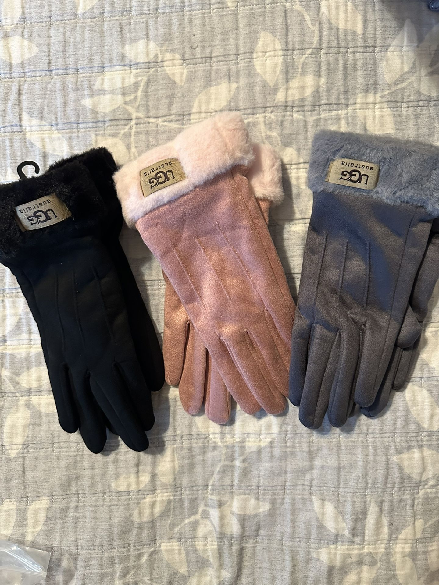 UGG Gloves