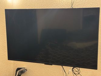 43" Amazon Fire TV 4K - 4-Series - $120 - Screen Only