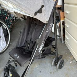 Stroller 
