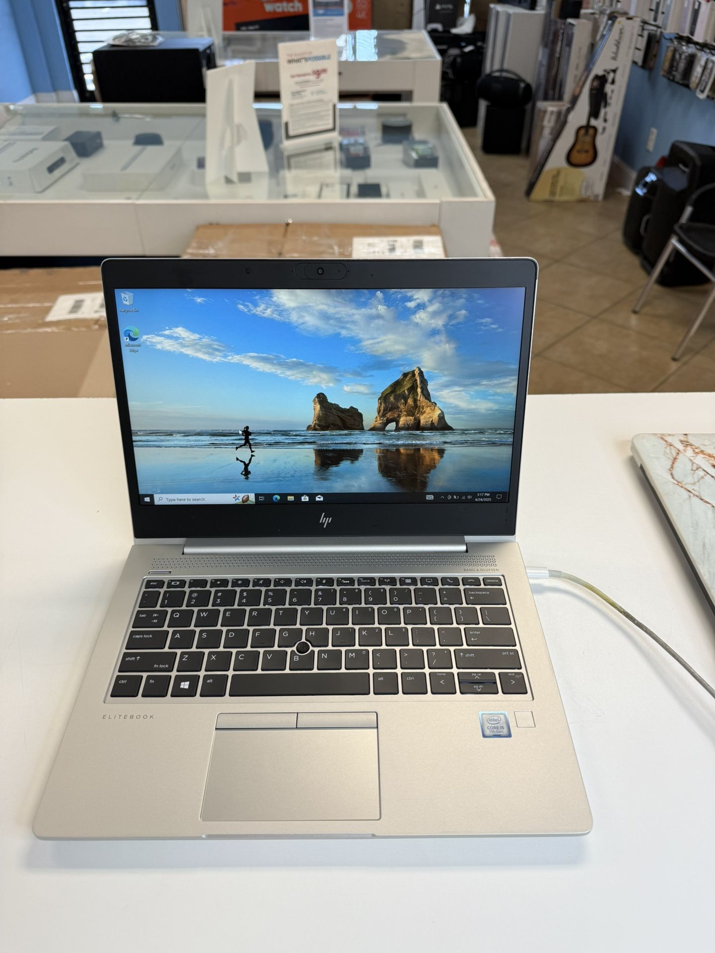 HP Elitebook 830 G5 i5 /16GB RAM /512GB ssd in perfect condition