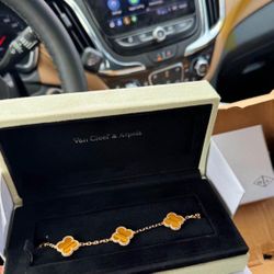 18k Gold Tiger Eye Bracelet 