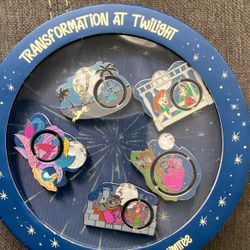 Disney Pins Set