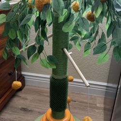 Cat Toy Grooming Post 