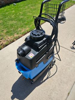 Mytee 8070 Extractor with 2 head attachments