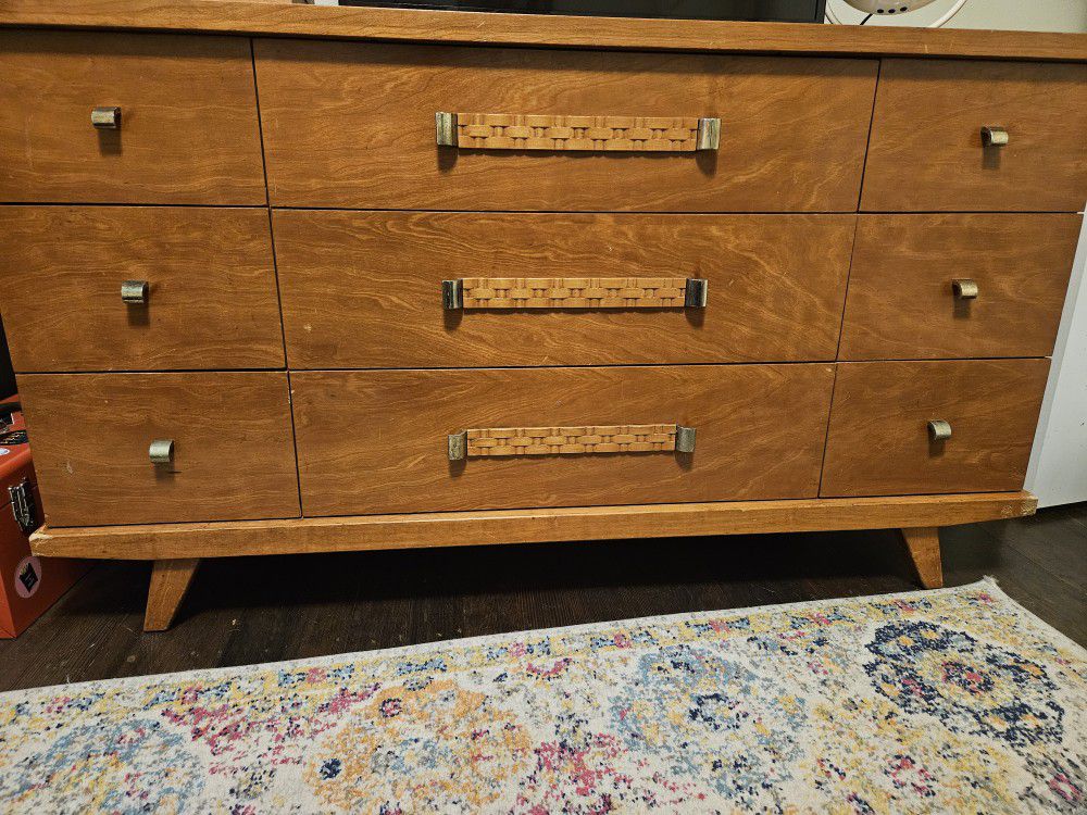 Vintage 9 Drawer Dresser