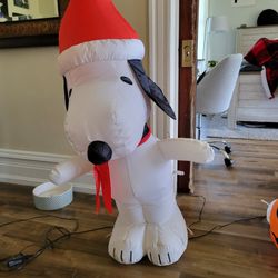 snoopy blow up