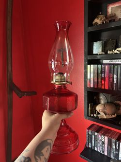 ANTIQUE VINTAGE LAMP