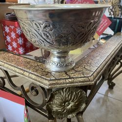 Silver Flower Arrangement Pedestal 6” Tall USED