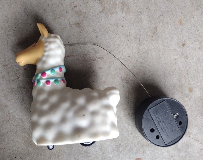 Remote Control Lama