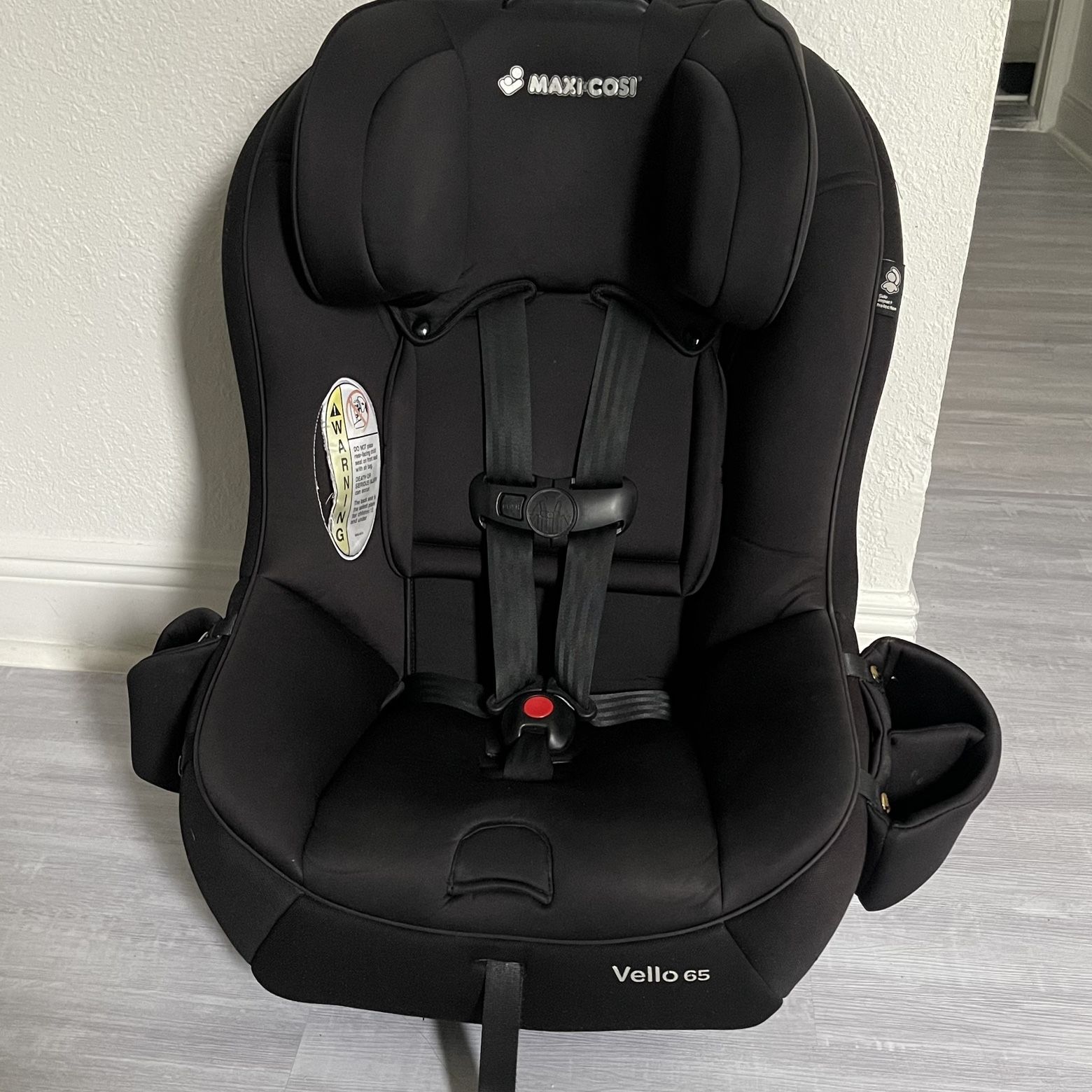 Maxi Cosi Convertible Car seat Vello 65 for Sale in St. Cloud