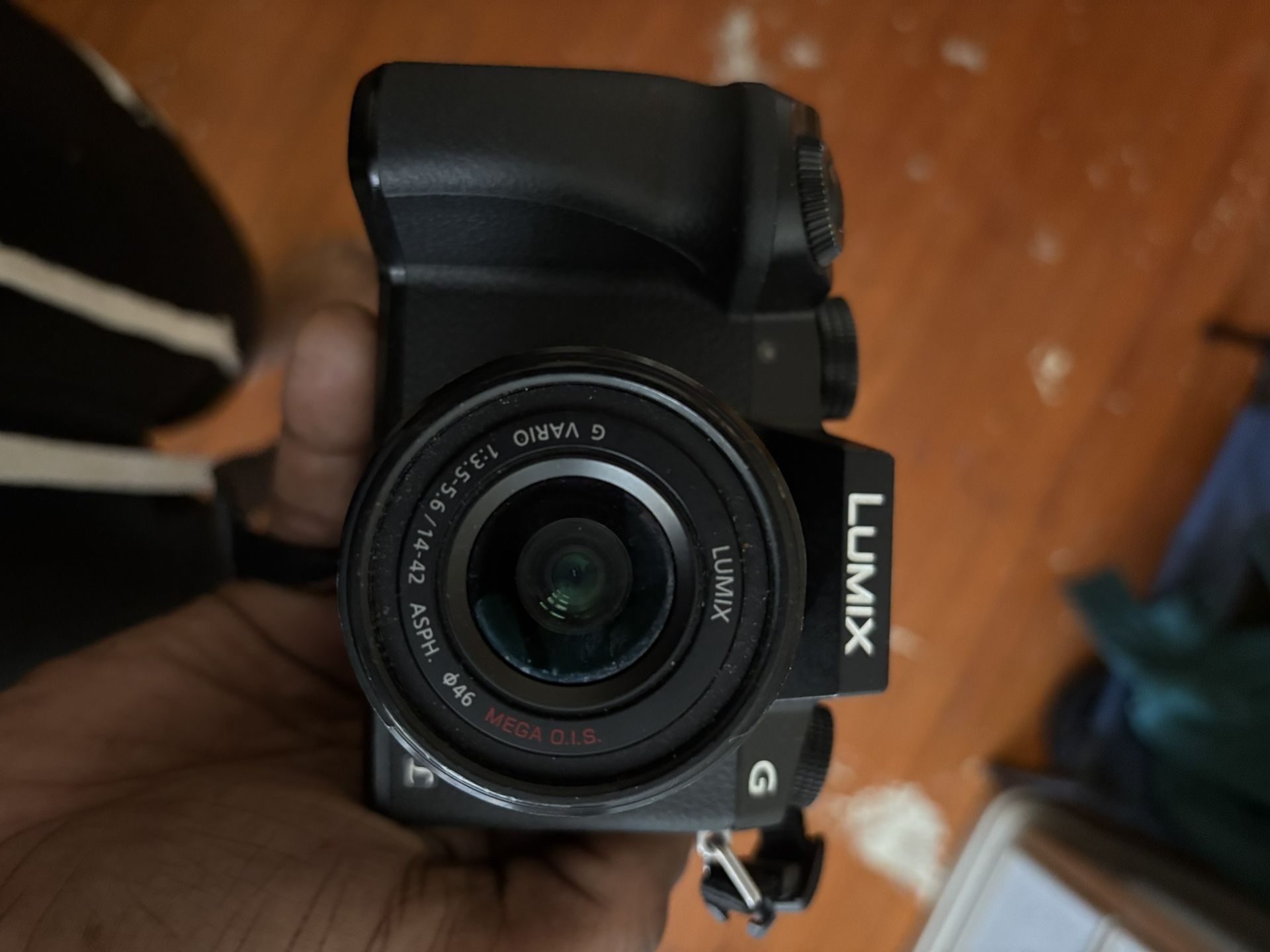 Panasonic Lumix DMC-G7 - 4K UHD