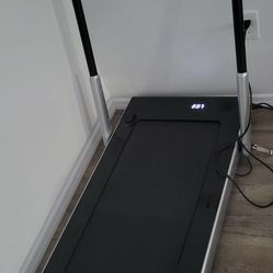 Treadmill With Remote Control And Bluetooth 