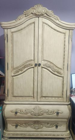 Armoire