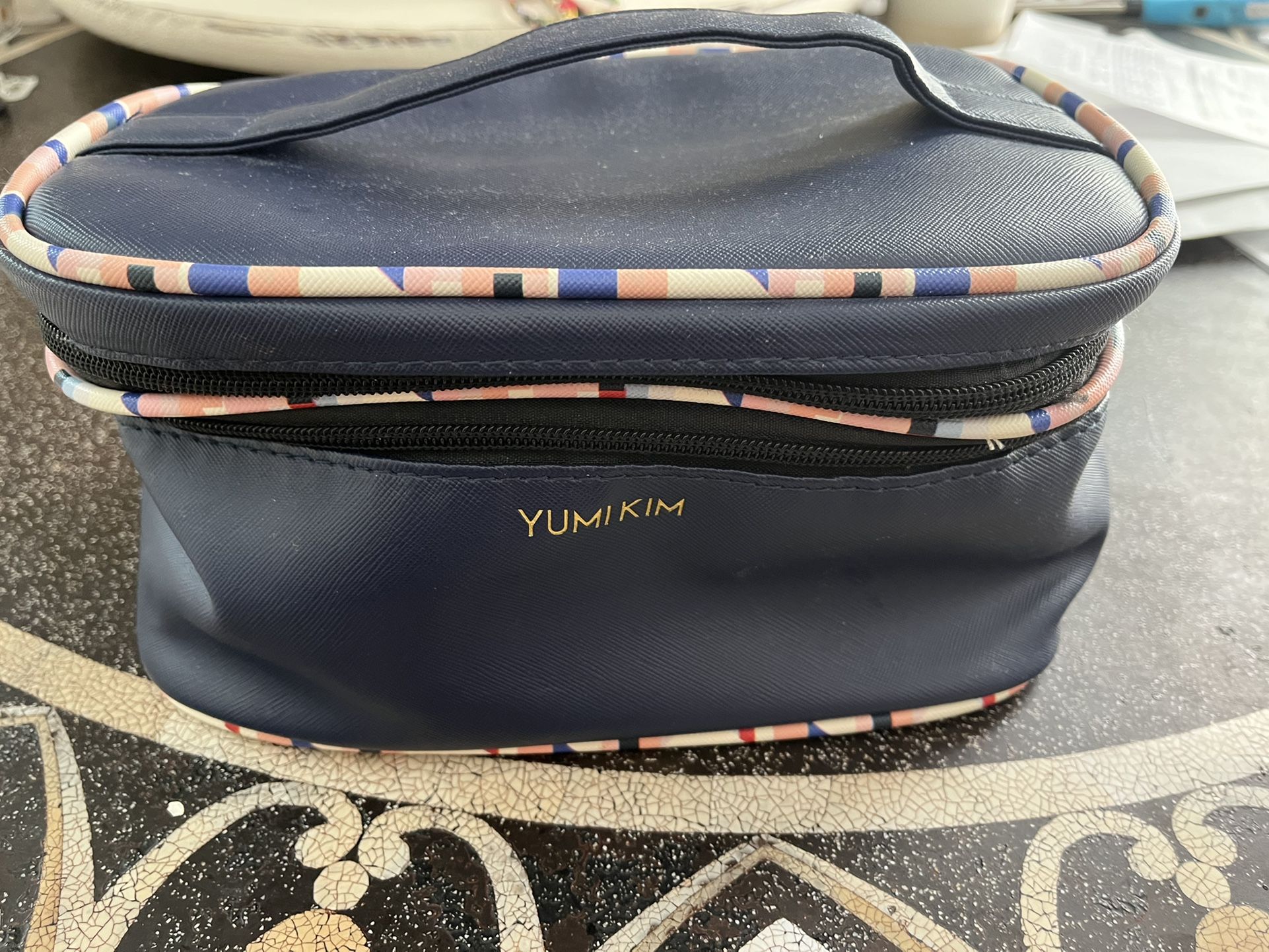 MAKEUP BAG Blue