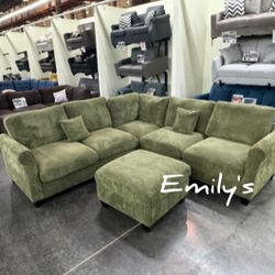 4-Pc Sectional Sofa With Matching Ottoman 