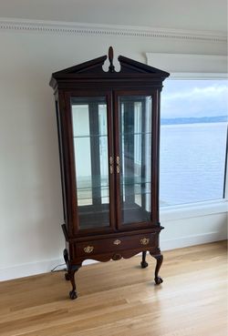 Mahogany Chippendale Style China Display Cabinet