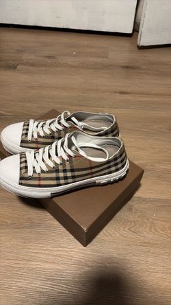Burberry shoes