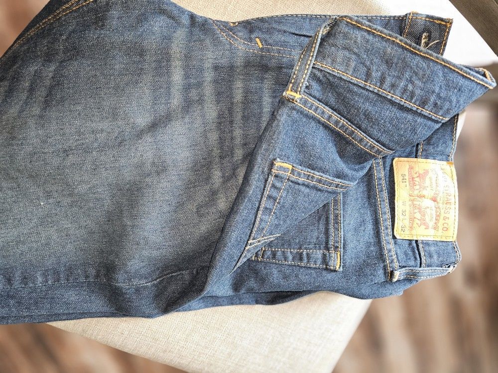 Men Levi Jeans