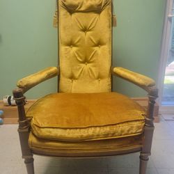 Vintage Gold Velvet Chair