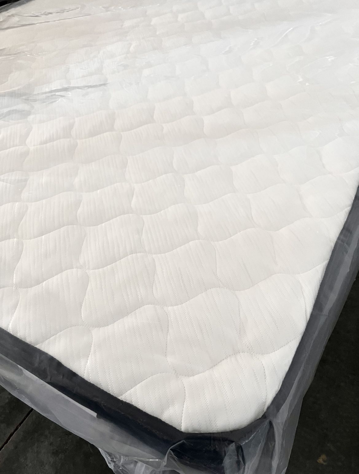 Queen PillowTop Mattress Needs To Go!