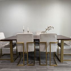 Modern Wood Table And 6 Chairs 