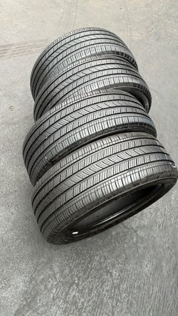 Set of 4 Michelin Energy Saver A/S Tires 225/50R17