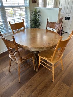 Kitchen table (hardwood) (Oak)
