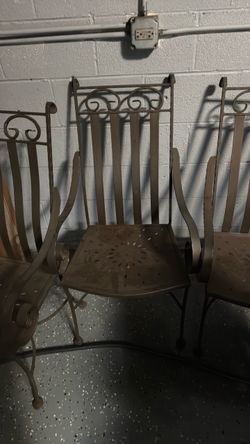 Metal outdoor chair