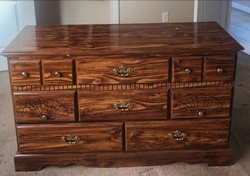 Drawer dresser
