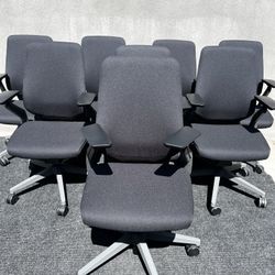 LIKE NEW STEELCASE GESTURE 