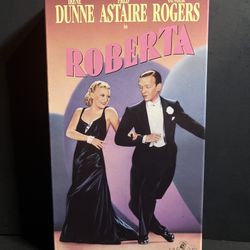 Roberta (1935) VHS - Fred Astaire & Ginger Rogers - B&W Classic Musical - 1995 
