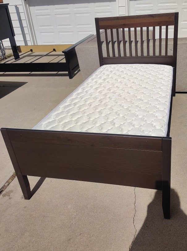 Twin Bed & Mattress (free delivery)