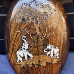 Beautiful Vintage Solid Wood And Inlay With Bone/ivory Elephants 