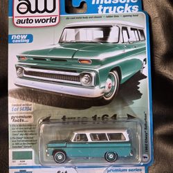 Auto World Muscle Truck  1965 Chevy Suburban 