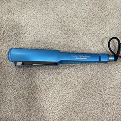 Nano Titanium By BabylissPRO Straightner
