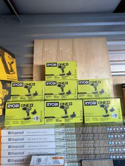 Ryobi ONE+ 18V Cordless 1/2 in. Drill/Driver Kit with Batteries and charger