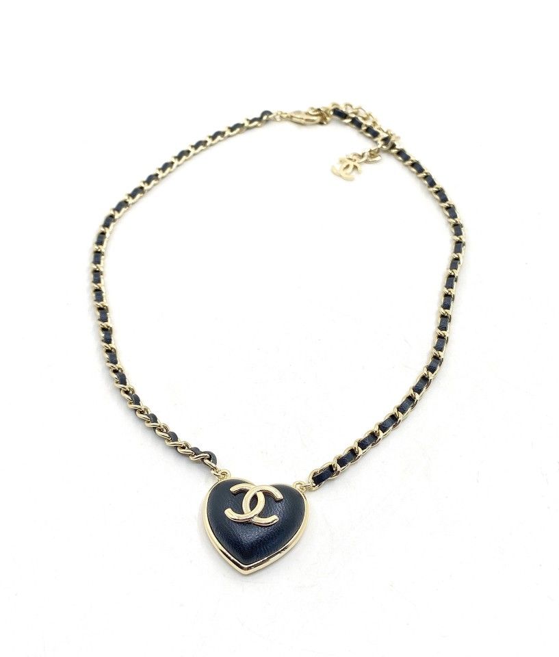 Black Heart Necklace