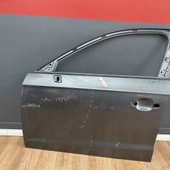 2015 2016 2017 2018 AUDI A3 E-TRON LEFT FRONT DOOR OEM
