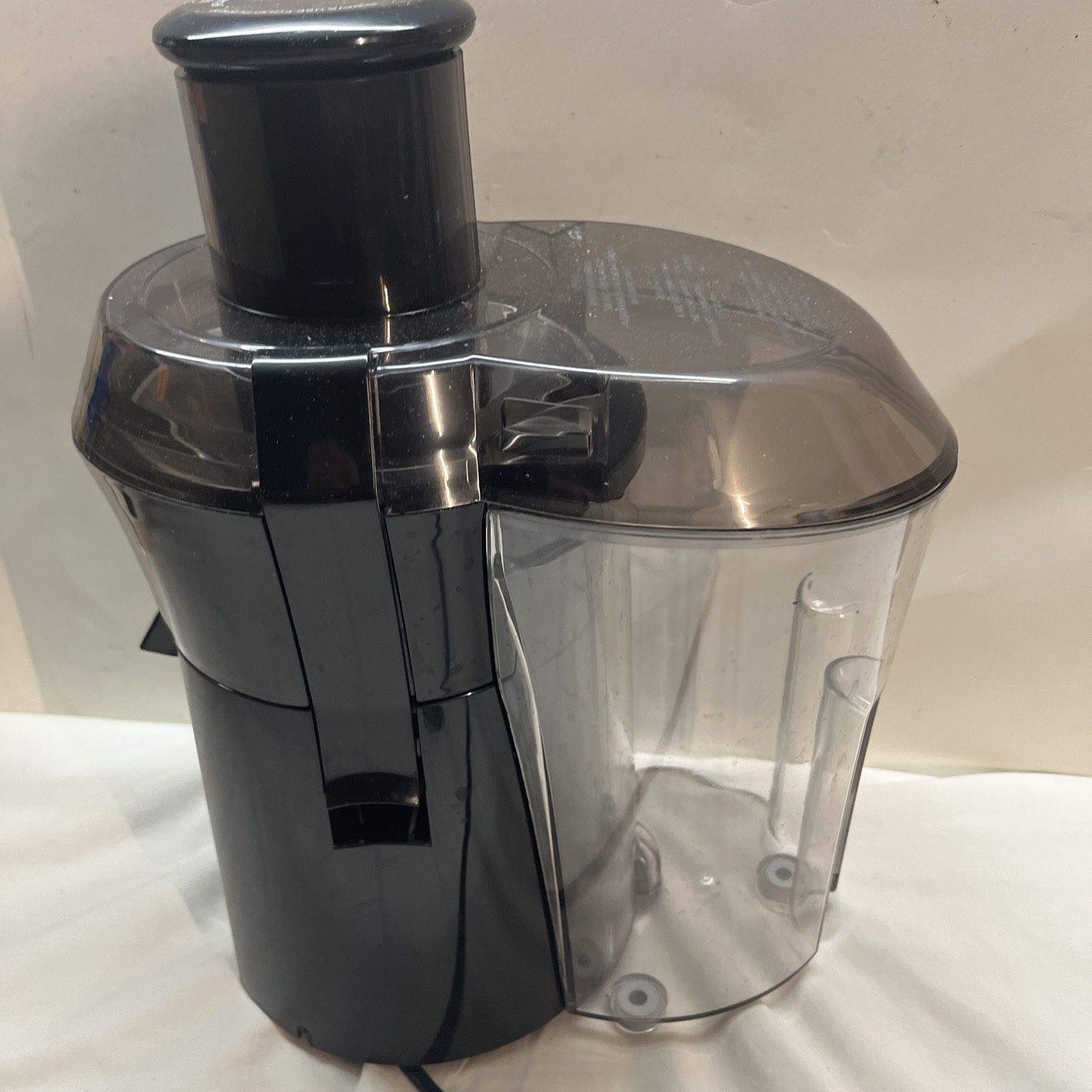 Hamilton Beach 67601A 800W Juicer Black for Sale in Wildomar, CA