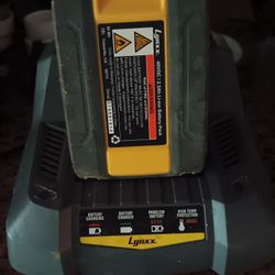 Lynxx Charger And Battery 