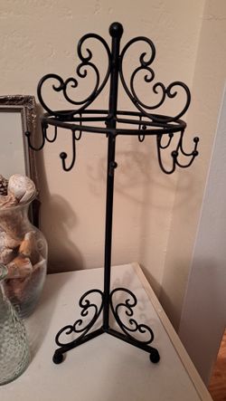 Black Wrought Iron Jewelry Stand