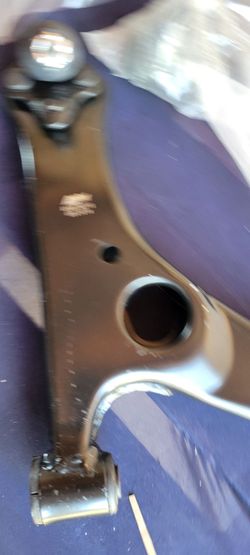 2003----2008  Toyota Corolla lower control arm set