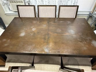Dining room set (table and 8 chairs)