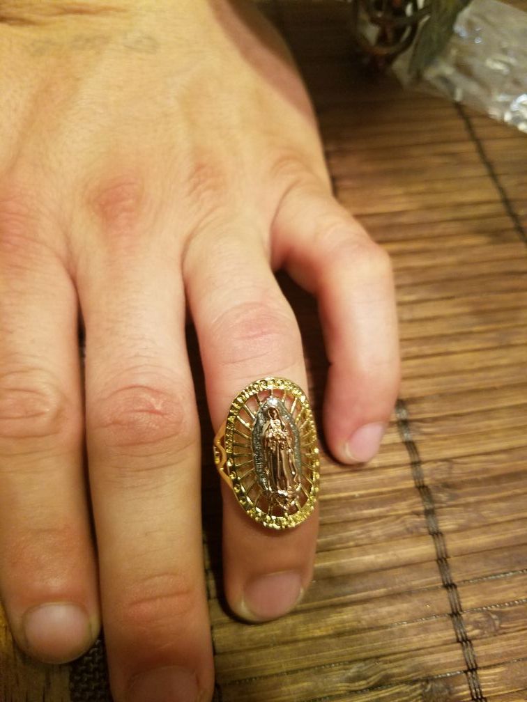 Anillo de la virgen de guadalupe oro laminado