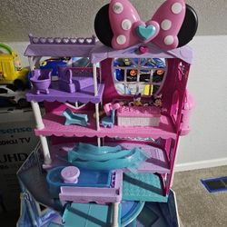 Minnie Mouse House 